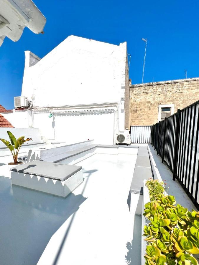 Casa Vacanza Saint Patrick Barletta Bagian luar foto