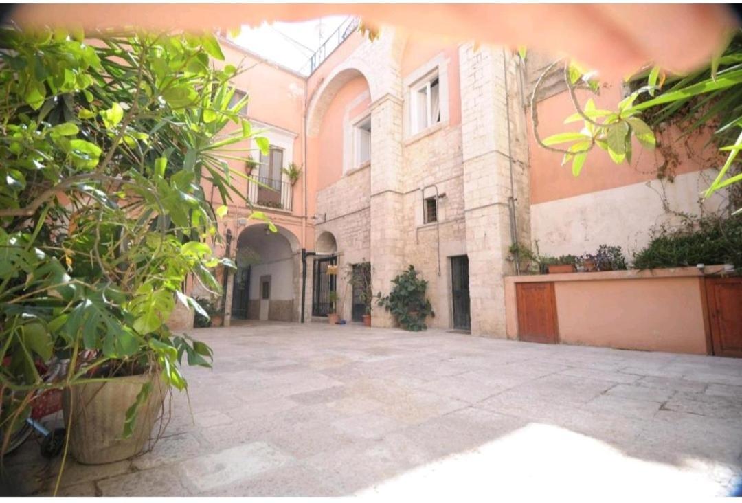 Casa Vacanza Saint Patrick Barletta Bagian luar foto