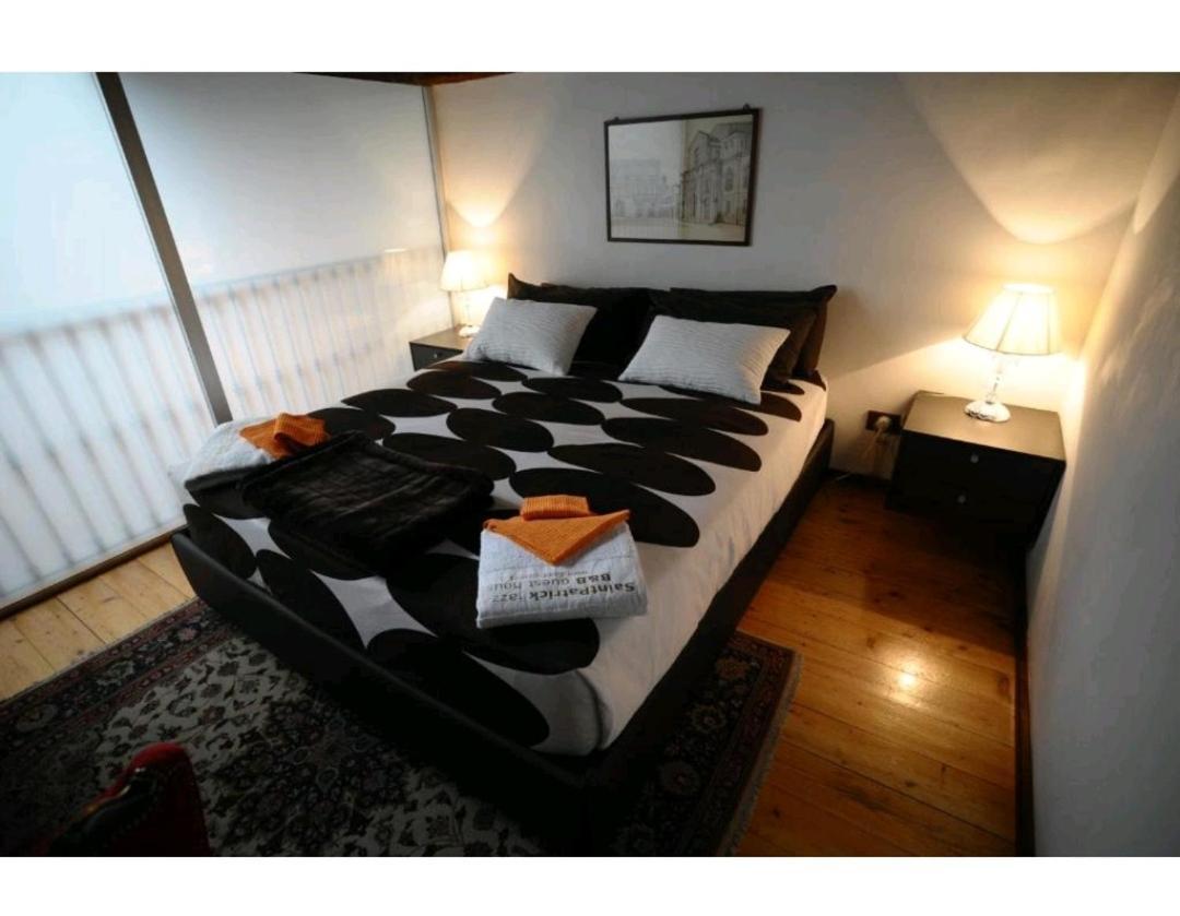 Casa Vacanza Saint Patrick Barletta Bagian luar foto