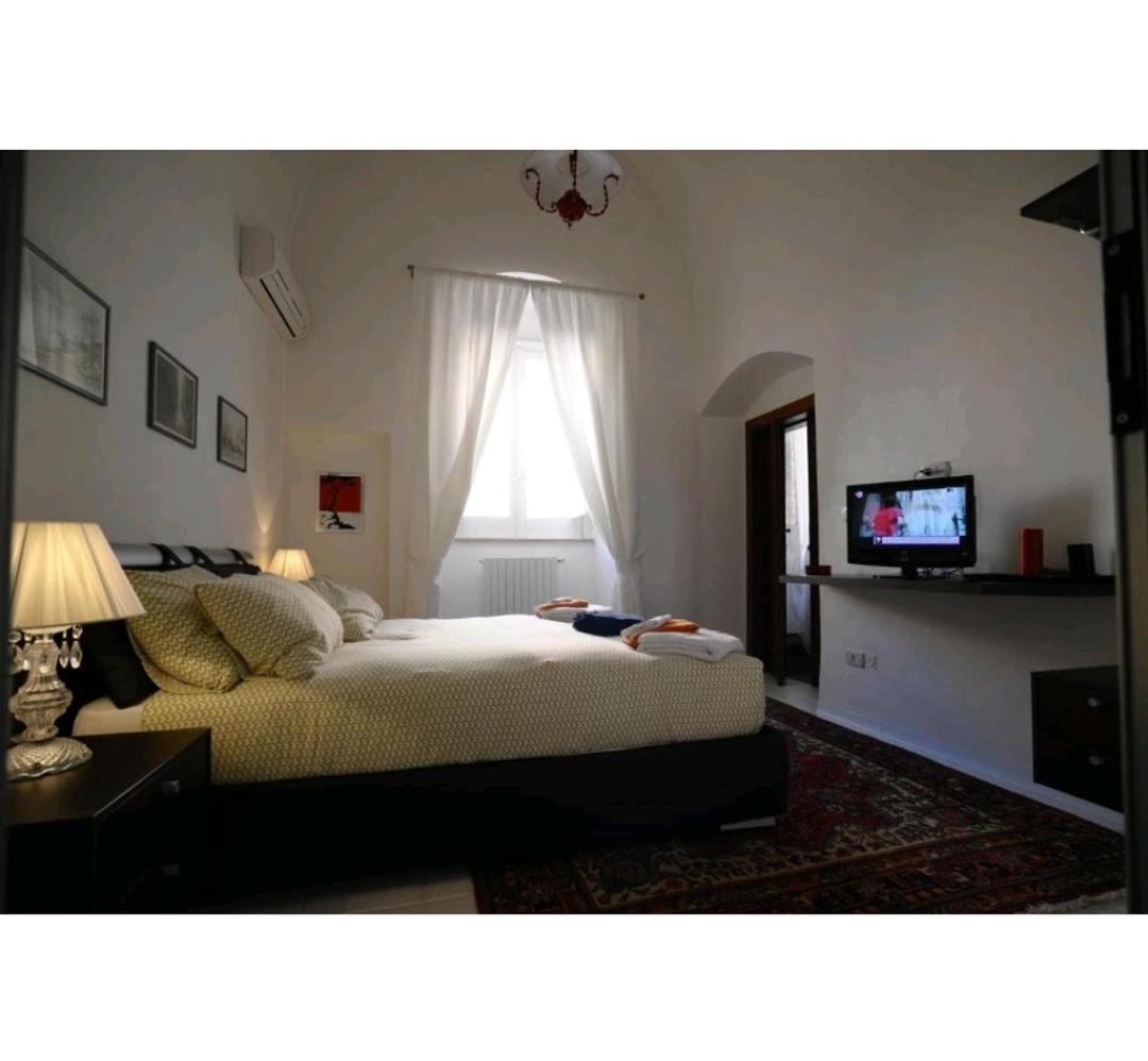 Casa Vacanza Saint Patrick Barletta Bagian luar foto
